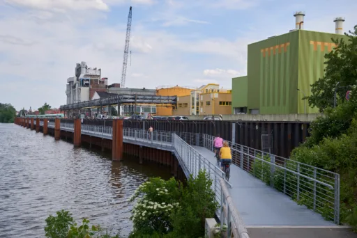 Opelsteg ruesselsheim cop 3 3.jpg